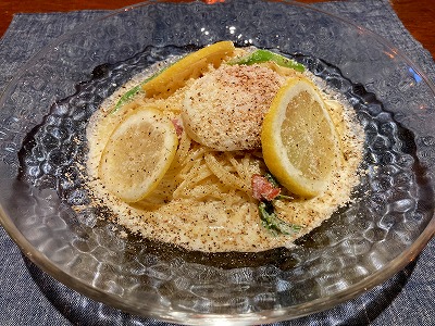 【冷製パスタ】アスパラとレモンのカルボナーラ~温泉玉子付き~