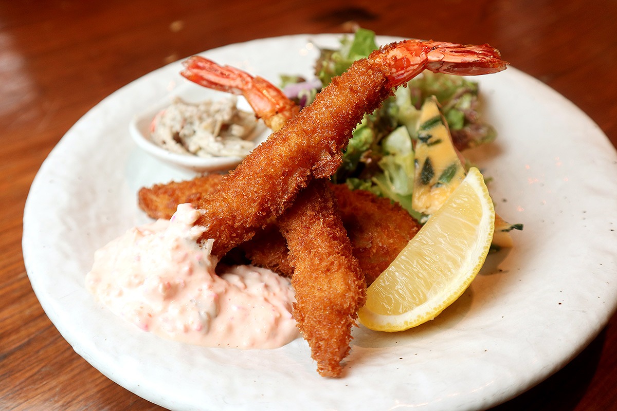 白身・エビフライランチ(サラダ付き)